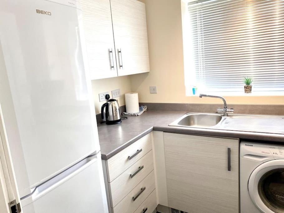 Amazing 2-Bed City Centre Apt With Parking Coventry Luaran gambar