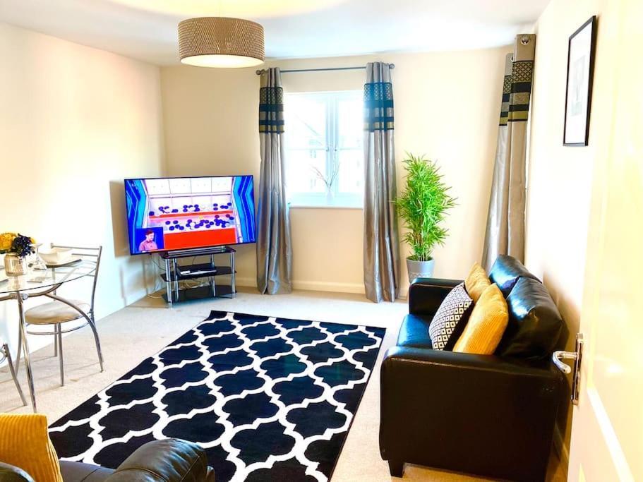 Amazing 2-Bed City Centre Apt With Parking Coventry Luaran gambar
