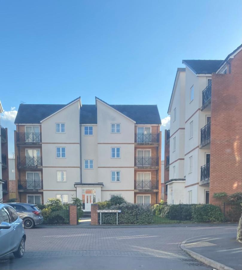 Amazing 2-Bed City Centre Apt With Parking Coventry Luaran gambar