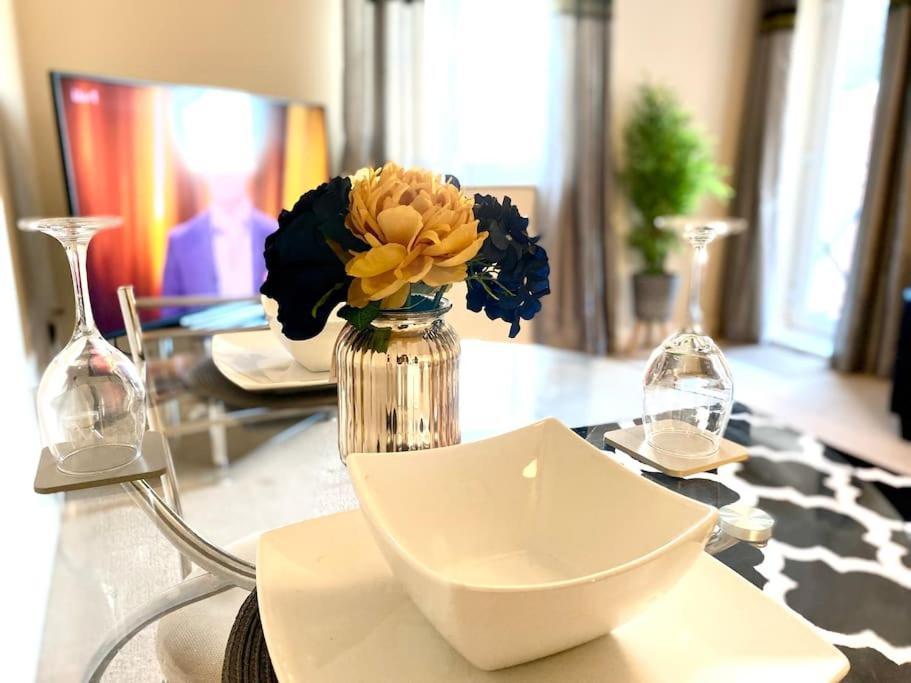 Amazing 2-Bed City Centre Apt With Parking Coventry Luaran gambar