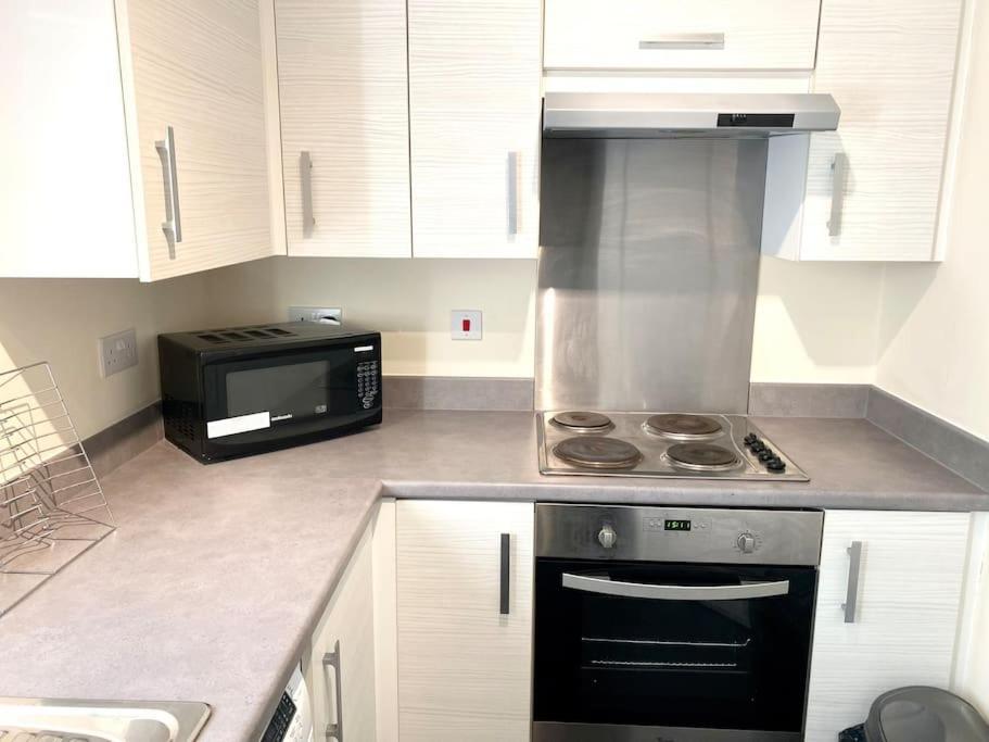 Amazing 2-Bed City Centre Apt With Parking Coventry Luaran gambar